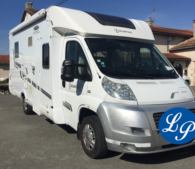 Camping-car intégral à Barbezieux-Saint-Hilaire